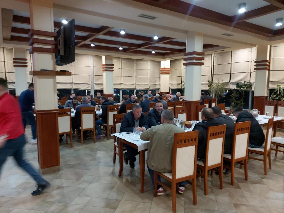 Hotel Piazza Peshkopi Luaran gambar