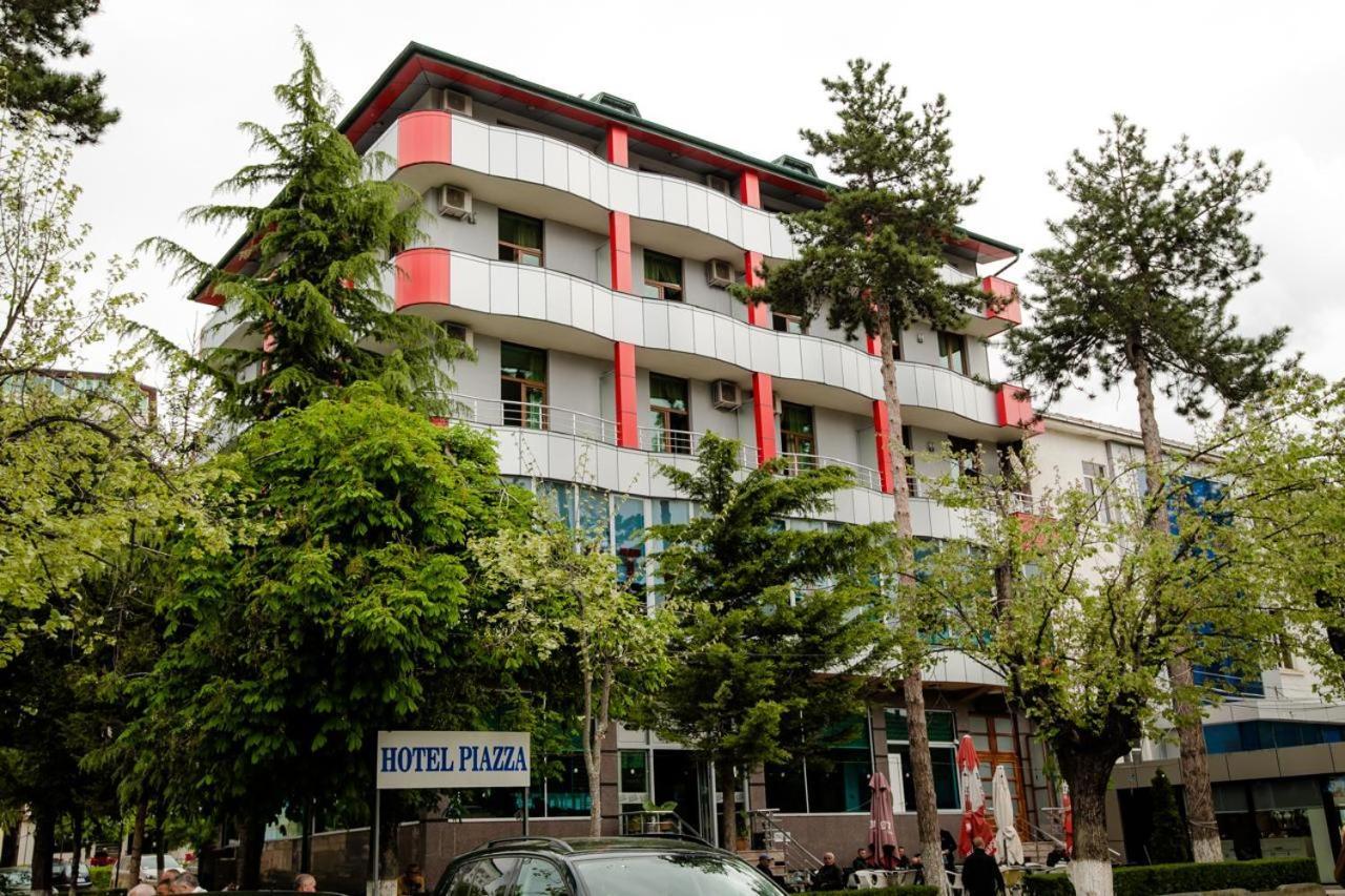 Hotel Piazza Peshkopi Luaran gambar