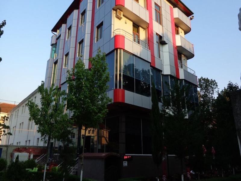 Hotel Piazza Peshkopi Luaran gambar
