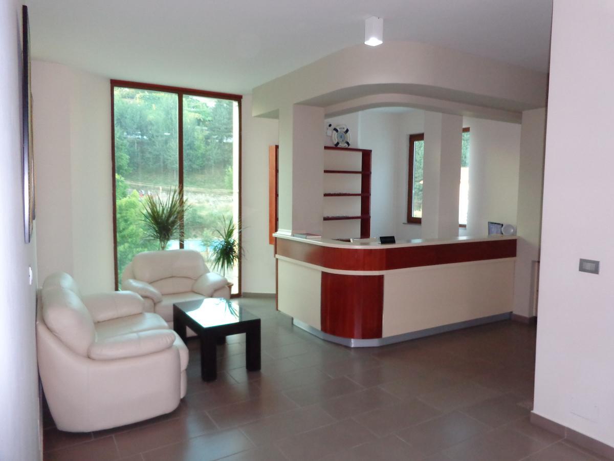Hotel Piazza Peshkopi Luaran gambar