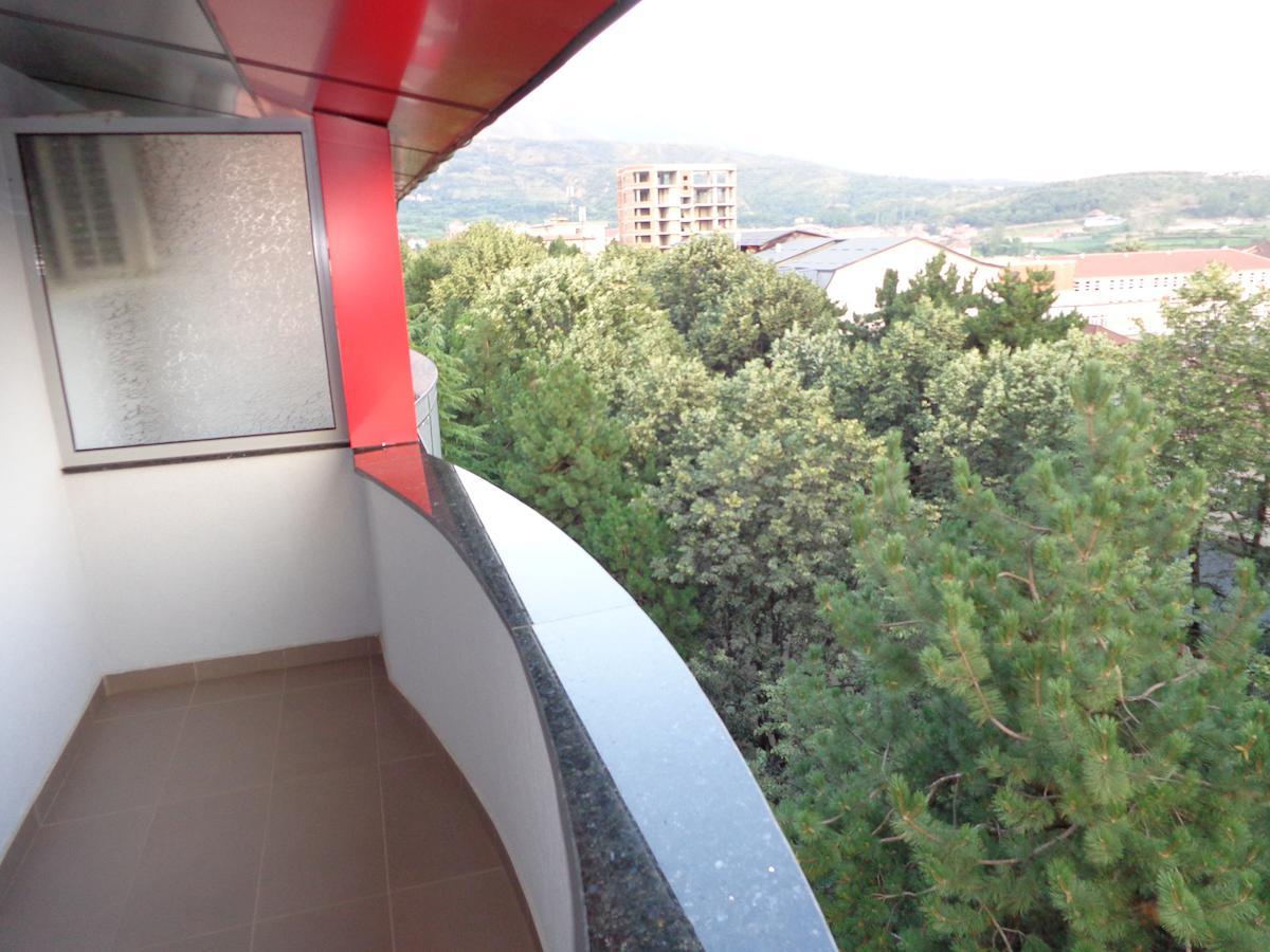 Hotel Piazza Peshkopi Bilik gambar