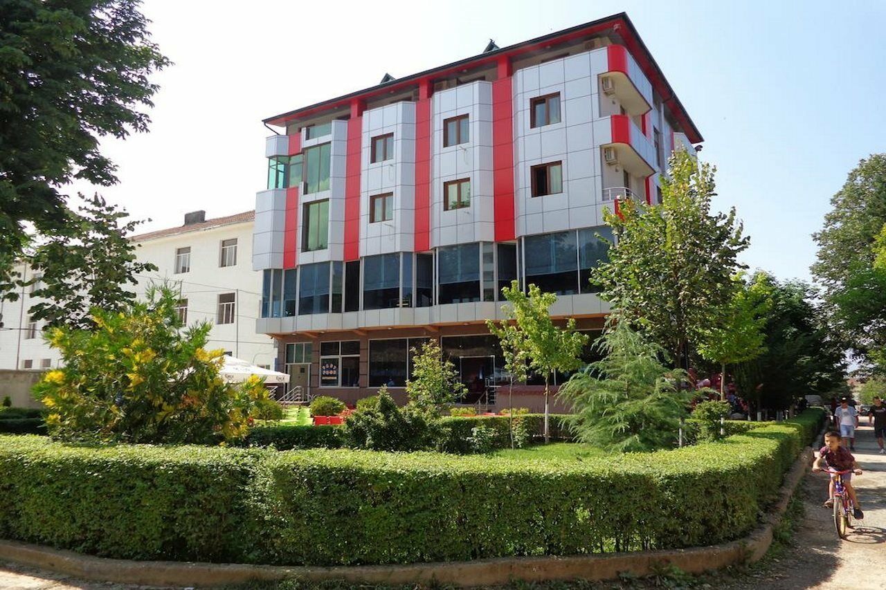 Hotel Piazza Peshkopi Luaran gambar